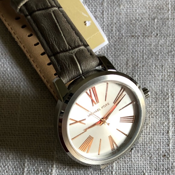 Watch, Michael Kors - Picture 2 of 4